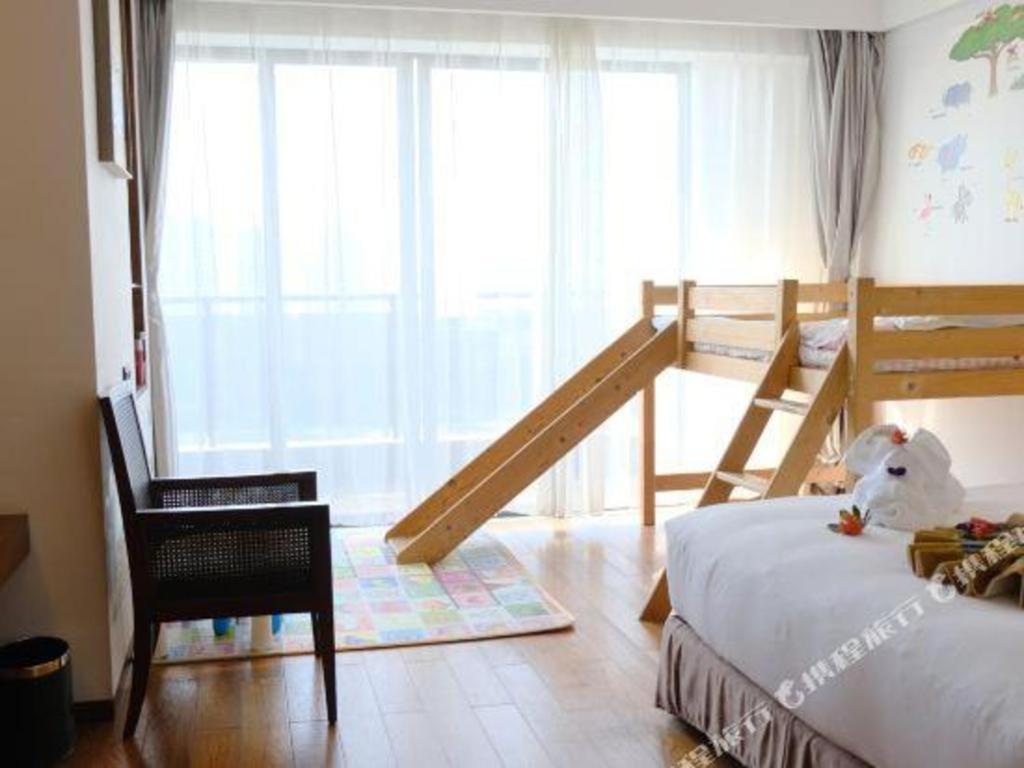 Wyndham Garden Hotel Lingshui  Exterior photo