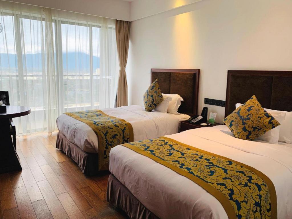 Wyndham Garden Hotel Lingshui  Exterior photo