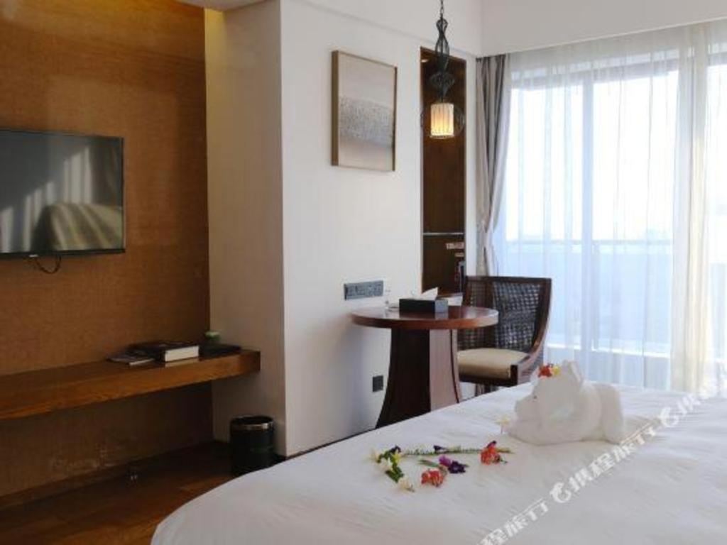 Wyndham Garden Hotel Lingshui  Exterior photo